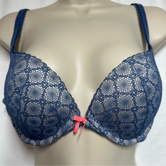 Victoria's Secret Bra 34D Body by Victoria Push Up Padded Underwire Blue Lace - Picture 1 of 10